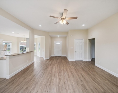 14107 Overstreet - Photo Thumbnail 4