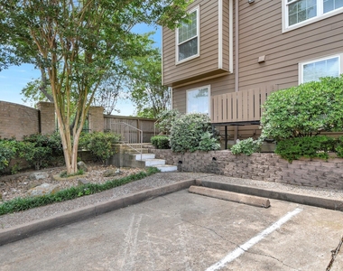 1880 White Oak Drive - Photo Thumbnail 1