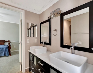 1880 White Oak Drive - Photo Thumbnail 19