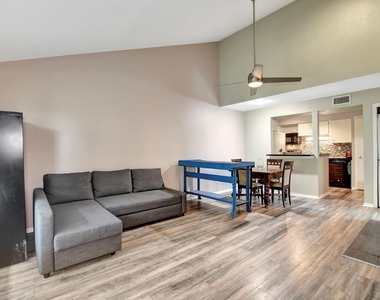1880 White Oak Drive - Photo Thumbnail 4