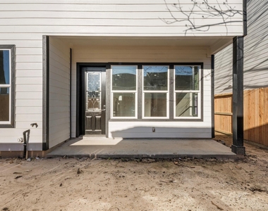 1306 Duff Lane - Photo Thumbnail 30