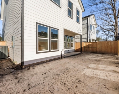 1306 Duff Lane - Photo Thumbnail 29