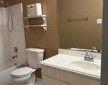 10015 Elm Knoll Trail - Photo Thumbnail 6