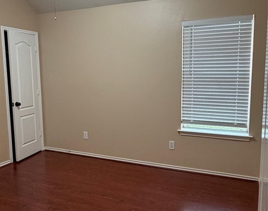10015 Elm Knoll Trail - Photo Thumbnail 5