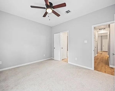 4507 White Rock Street - Photo Thumbnail 11