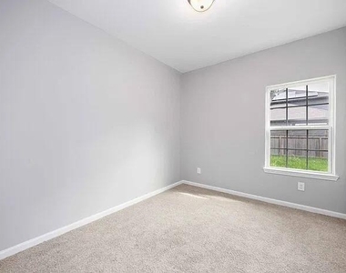 4507 White Rock Street - Photo Thumbnail 12