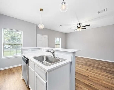 4507 White Rock Street - Photo Thumbnail 7
