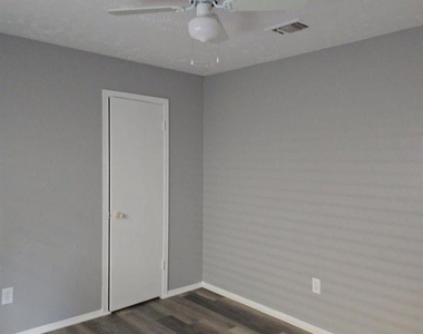 23926 Silversmith Lane - Photo Thumbnail 4