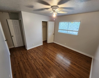 4203 Brookston Street - Photo Thumbnail 3