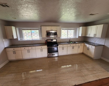 4203 Brookston Street - Photo Thumbnail 2