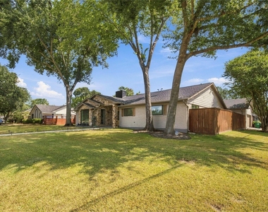 10823 Chimney Rock Road - Photo Thumbnail 5