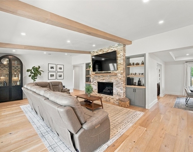10823 Chimney Rock Road - Photo Thumbnail 19