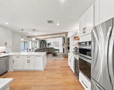 10823 Chimney Rock Road - Photo Thumbnail 17