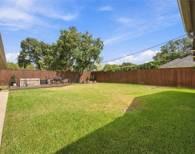 10823 Chimney Rock Road - Photo Thumbnail 37