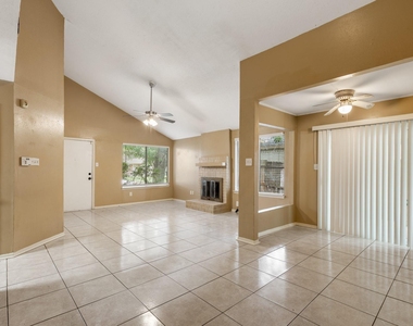 10722 Highland Woods Drive - Photo Thumbnail 3