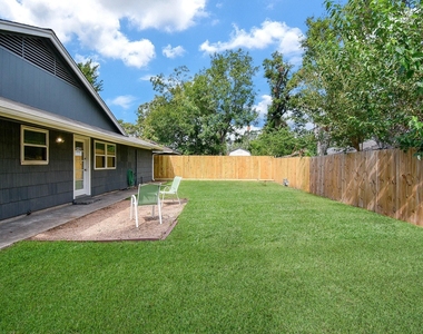 7926 Ridgeview Drive - Photo Thumbnail 25