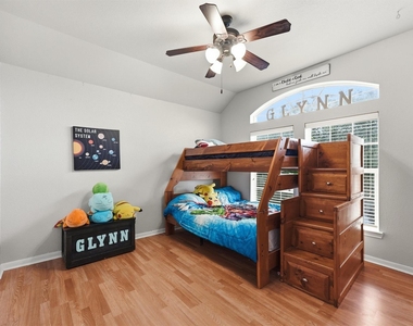 9906 Jewel Lane - Photo Thumbnail 15