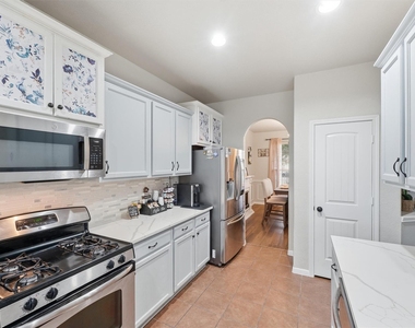 9906 Jewel Lane - Photo Thumbnail 9