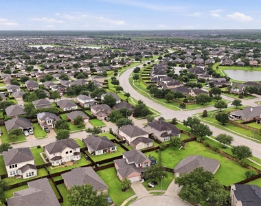 9906 Jewel Lane - Photo Thumbnail 29
