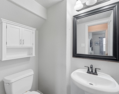 9906 Jewel Lane - Photo Thumbnail 19