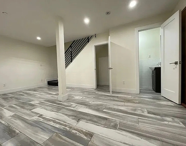 2156A Fulton Street - Photo Thumbnail 6