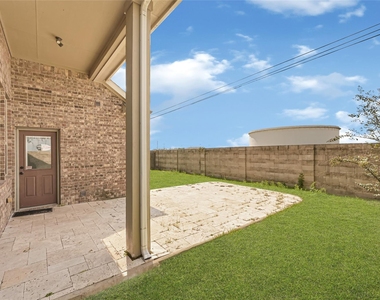 6102 Nicholas Ln - Photo Thumbnail 29