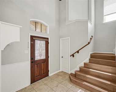 6102 Nicholas Ln - Photo Thumbnail 3