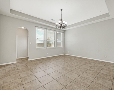 6102 Nicholas Ln - Photo Thumbnail 8