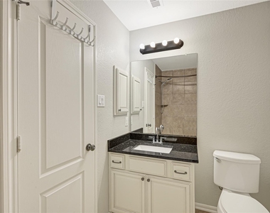 6102 Nicholas Ln - Photo Thumbnail 24