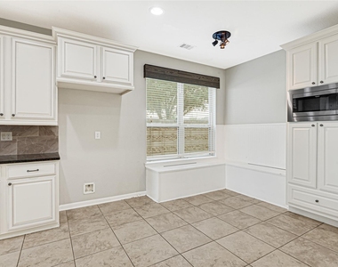 6102 Nicholas Ln - Photo Thumbnail 11