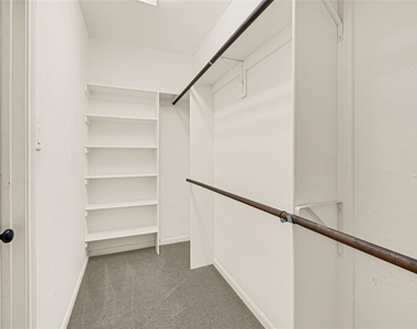 6102 Nicholas Ln - Photo Thumbnail 17