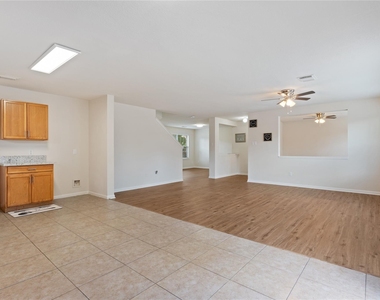 3910 Brighton Springs Lane - Photo Thumbnail 11
