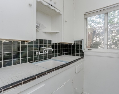1828 W Main Street - Photo Thumbnail 10