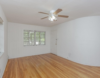1828 W Main Street - Photo Thumbnail 5