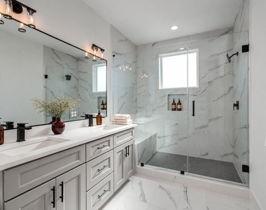 4425 Providence Street - Photo Thumbnail 14