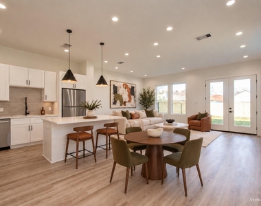4425 Providence Street - Photo Thumbnail 2