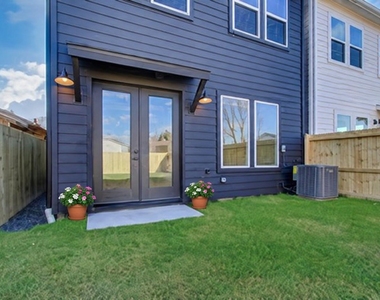 4425 Providence Street - Photo Thumbnail 27