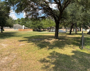 3310 Manor Tree Lane - Photo Thumbnail 38
