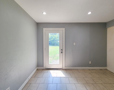 6109 Arthington Street - Photo Thumbnail 14