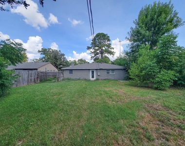 6109 Arthington Street - Photo Thumbnail 37