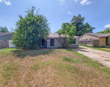 6109 Arthington Street - Photo Thumbnail 1