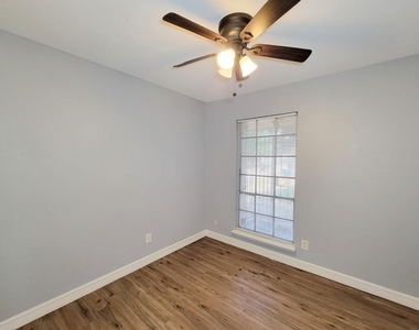 6109 Arthington Street - Photo Thumbnail 22