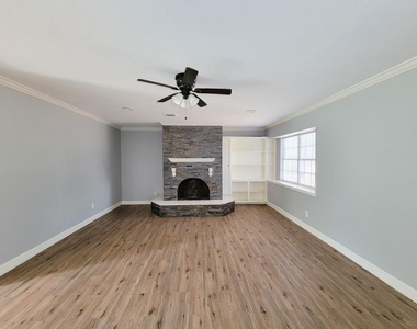 6109 Arthington Street - Photo Thumbnail 10