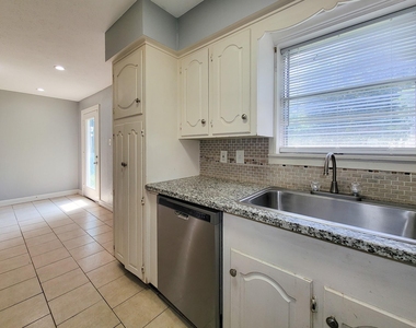 6109 Arthington Street - Photo Thumbnail 20