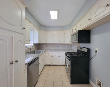6109 Arthington Street - Photo Thumbnail 16