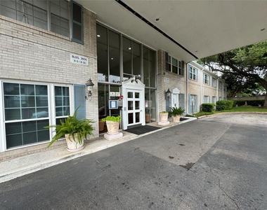 2600 Bellefontaine Street - Photo Thumbnail 32