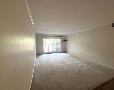 2600 Bellefontaine Street - Photo Thumbnail 11