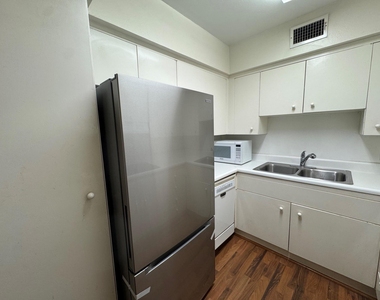 2600 Bellefontaine Street - Photo Thumbnail 2