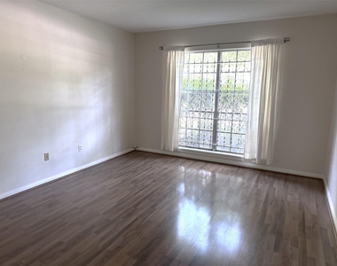 2600 Bellefontaine Street - Photo Thumbnail 17
