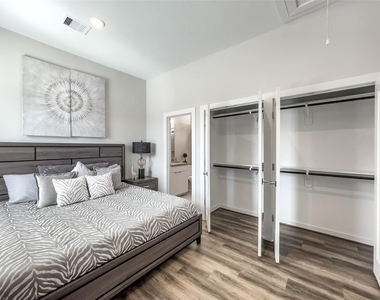 5823 Fairdale Lane - Photo Thumbnail 27